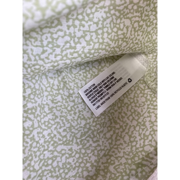 Universal Thread Green Floral Puff Short Sleeve Button Front cotton blouse M - Picture 4 of 6